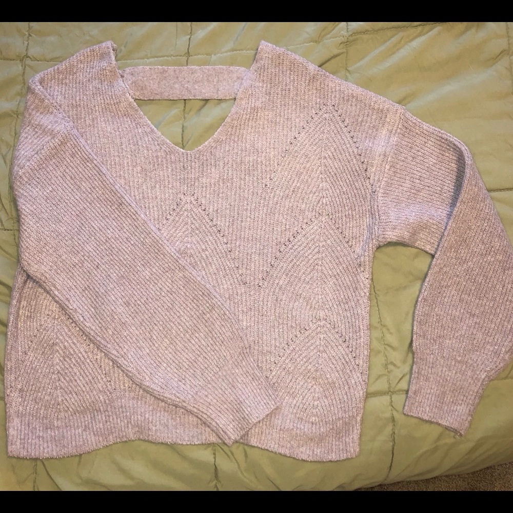 Keyhole-back sweater - Picture 3 of 3